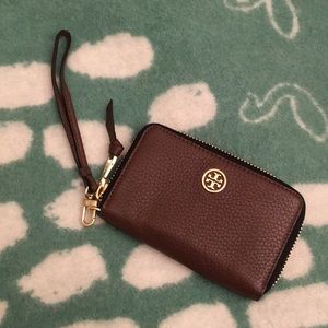 Tory Burch Robinson Leather Smartphone Wristlet